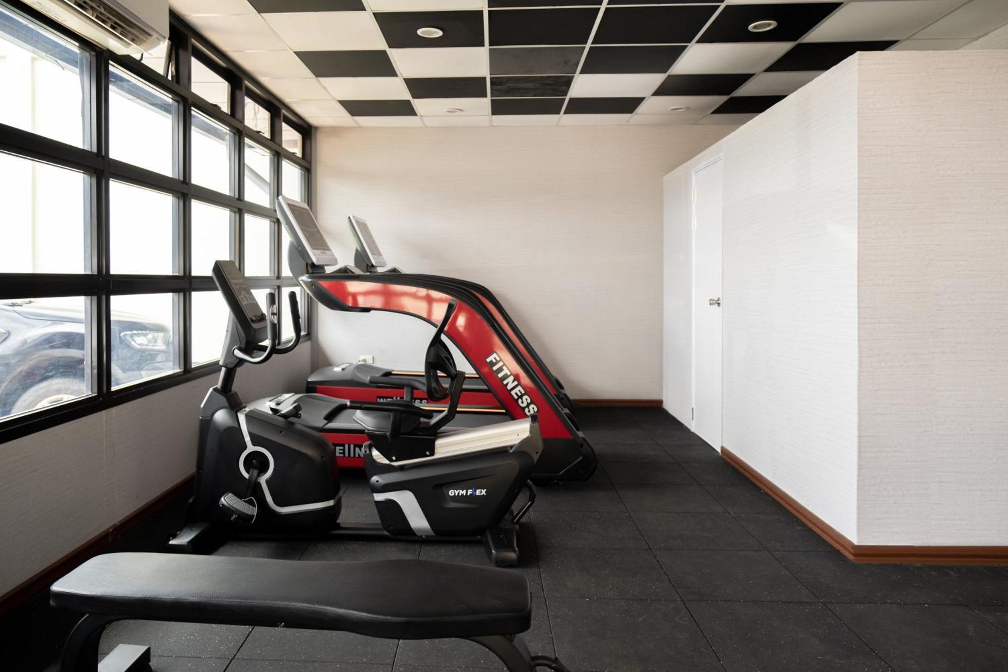 Kekehyu Business Hotel Valencia Kültér fotó